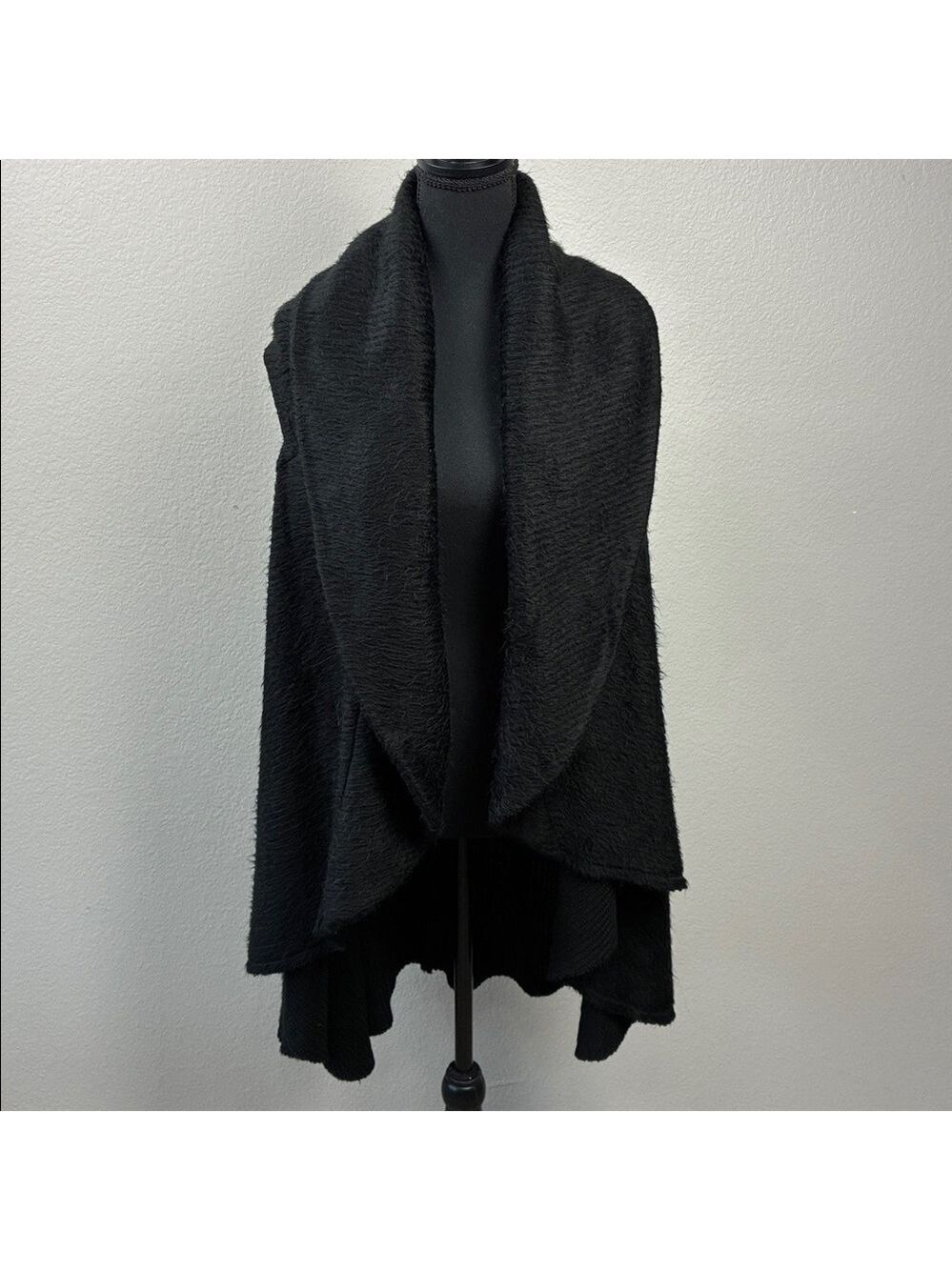 Alice + Olivia Vest Black Faux Fur Knit Waterfall Cardigan Open Front L - Picture 3 of 11